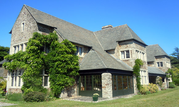 Restoration of Helford River house. New Pegged Scantle Slate